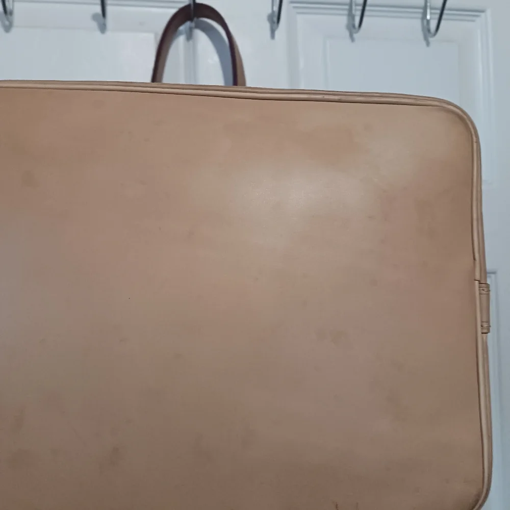 (AUTHENTICATED)Louis Vuitton Shoulder Bag - Picture 3 of 10